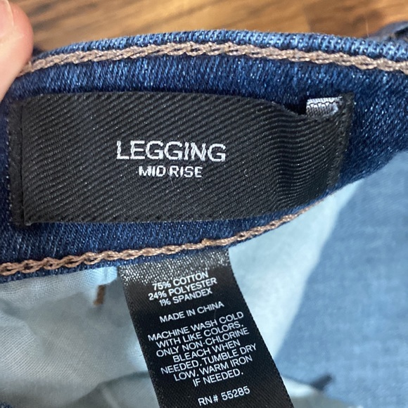 Express Mid Rise Legging - Picture 2 of 2